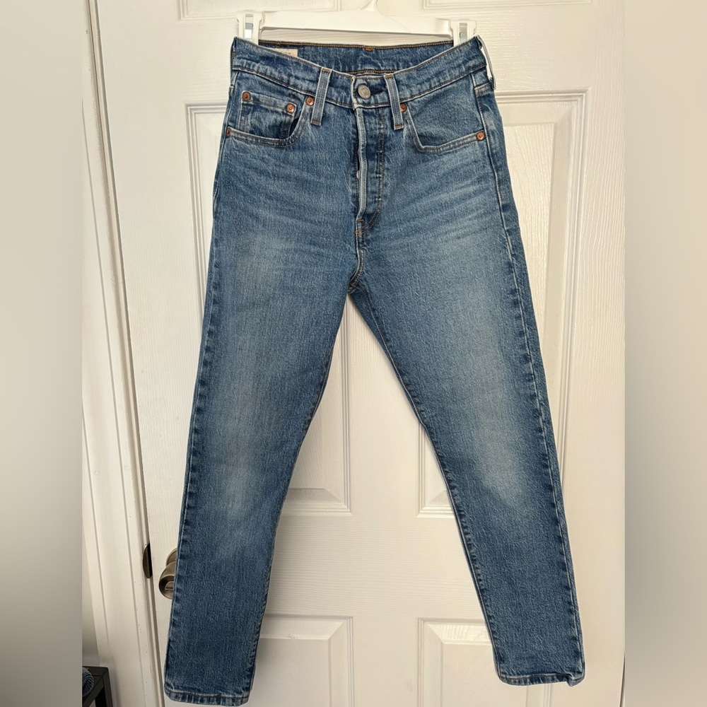 Levi’s Women’s Blue 501 S Skinny Jeans, size 25